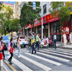 桂东县：路口再次响起熟悉的声音