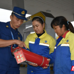 桂阳县:多部门联合开展高速公路服务区节前安全隐患排查