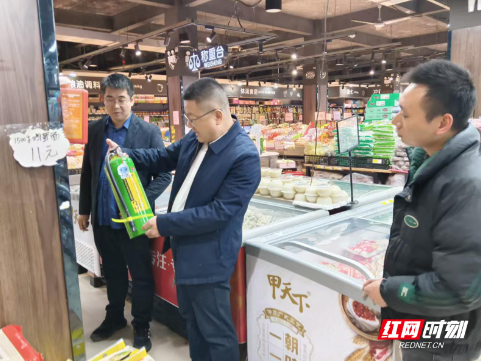 临武县人大常委会调研组赴楚江镇开展安全生产调研