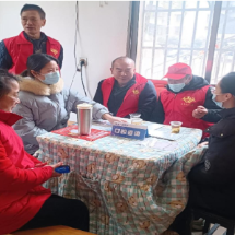 宜章县：安康小区义诊暖民心 名家诊疗服务送到家门口