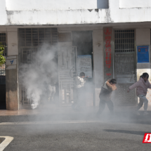 宜章县：消防宣传进校园 上好假前“安全课”