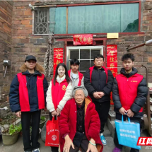 临武南岸返乡青年“志愿红” 扮靓山村风景线