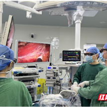 锦旗表心意技术造福患者