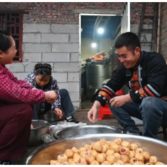 北湖区红花村的网红小哥：把“网红”流量变“兴农”能量