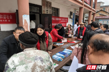 民族同心 科技兴农 郴州市科技局赴北湖区仰天湖瑶族乡开展科技下乡活动