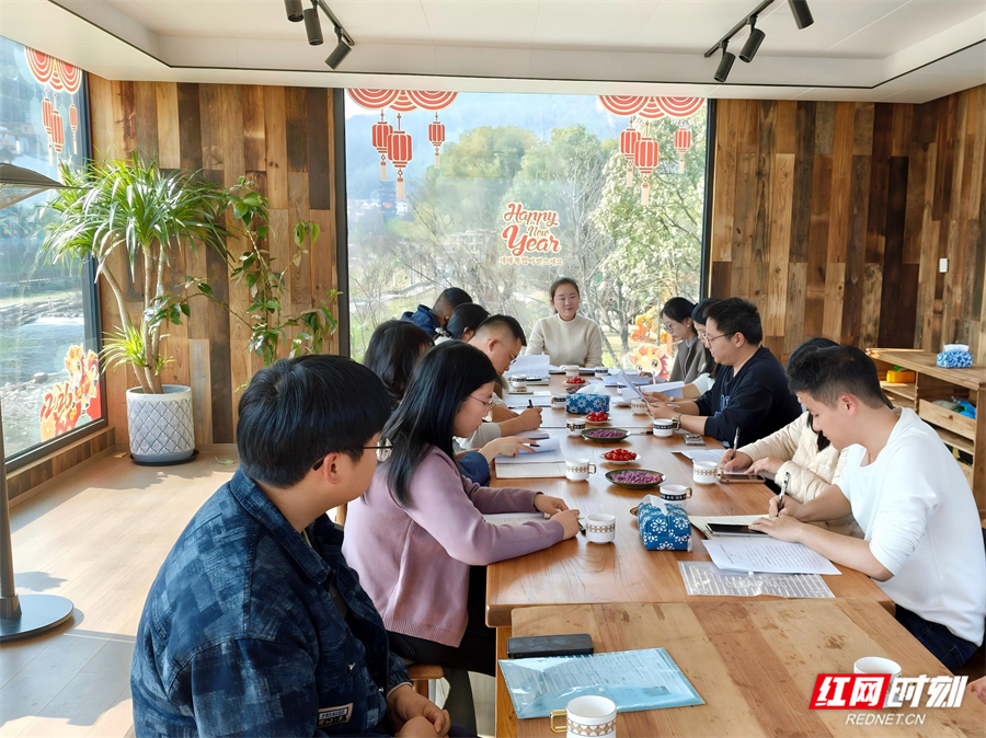 c4cbcad7c07cb1f0de9943c9d3a01b6e(1).jpg c4cbcad7c07cb1f0de9943c9d3a01b6e(1).jpg