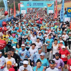 新年第一跑，长沙市红十字志愿服务队用专业的技能保障赛事安全完赛