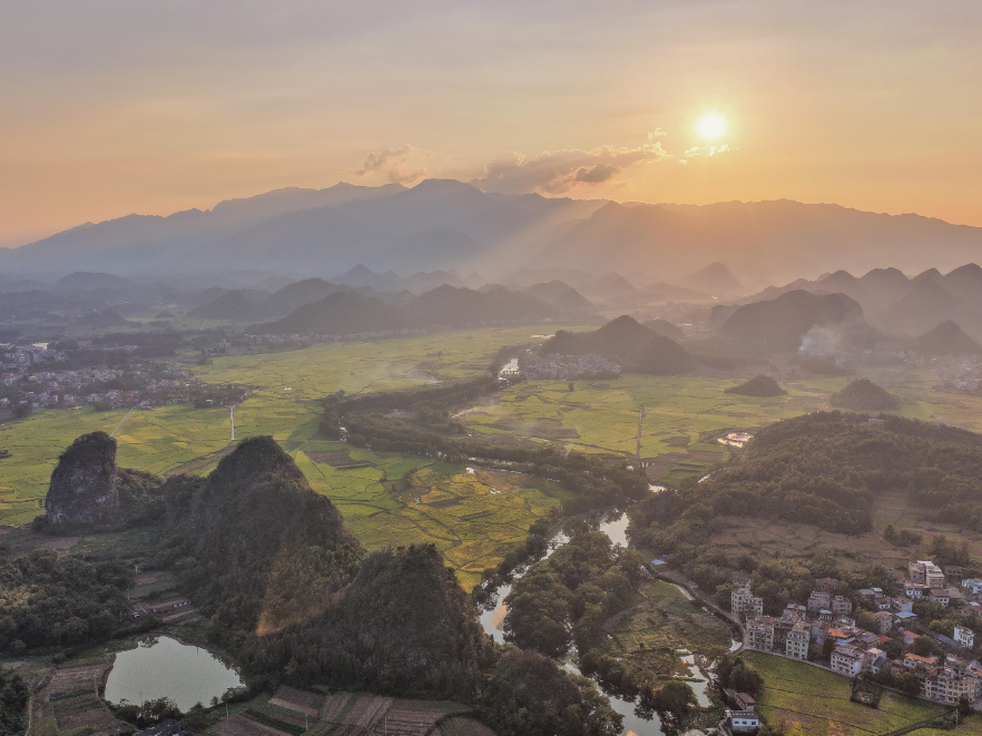 湖南道县：田园山水共金秋