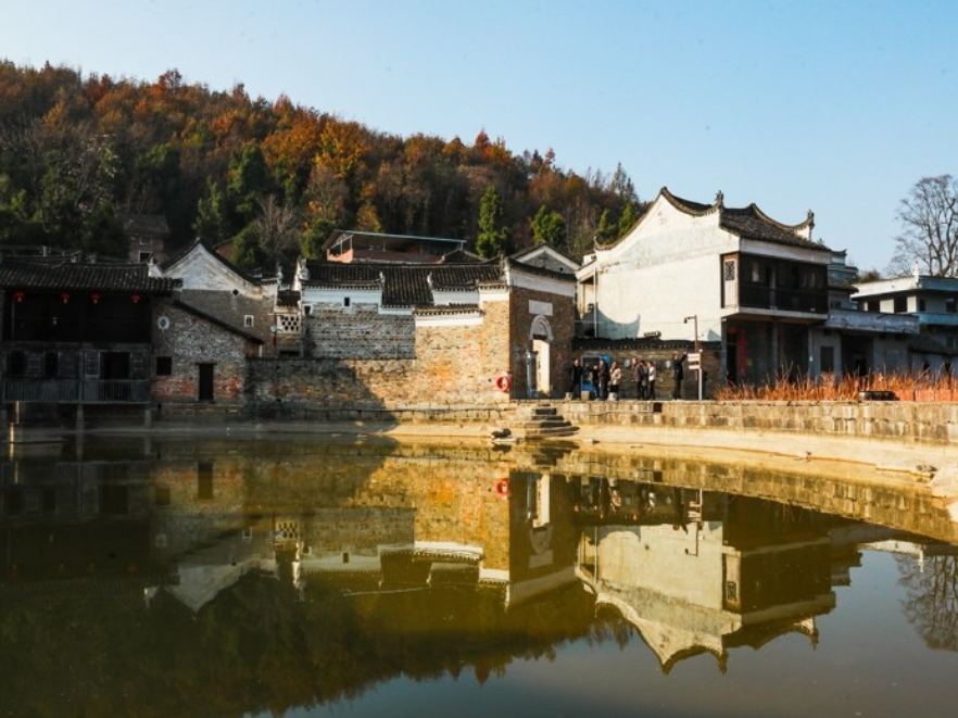 湖南新田：龙家大院古村丽景引客来（组图）