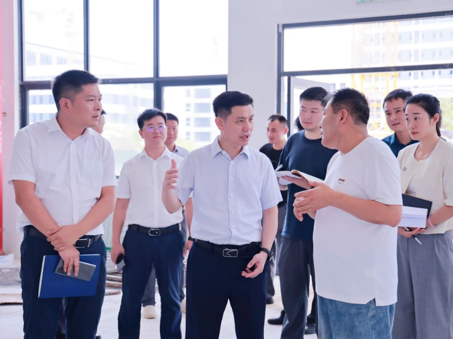 永州经开区：周润润调研园区企业落地投产情况