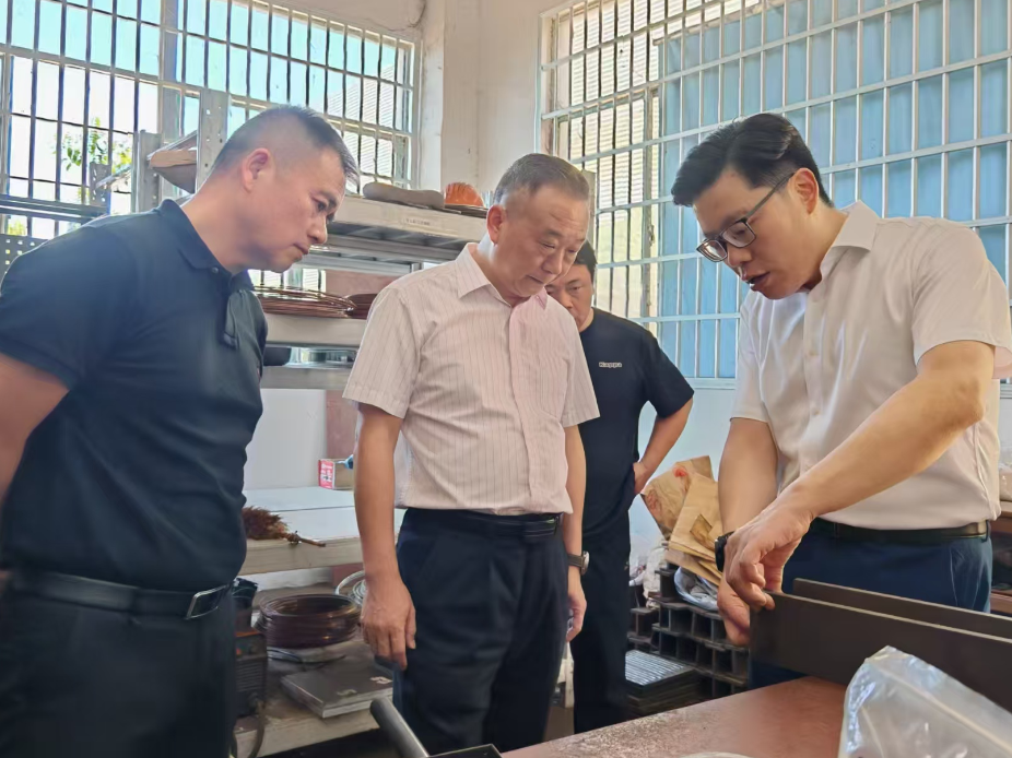 以知识产权赋能产业经济高质量发展——永州市市场监管局到东安开展“走找想促”活动