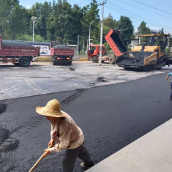 祁阳市上百里村：“炒砂路”进村入园 铺就群众致富“快车道”