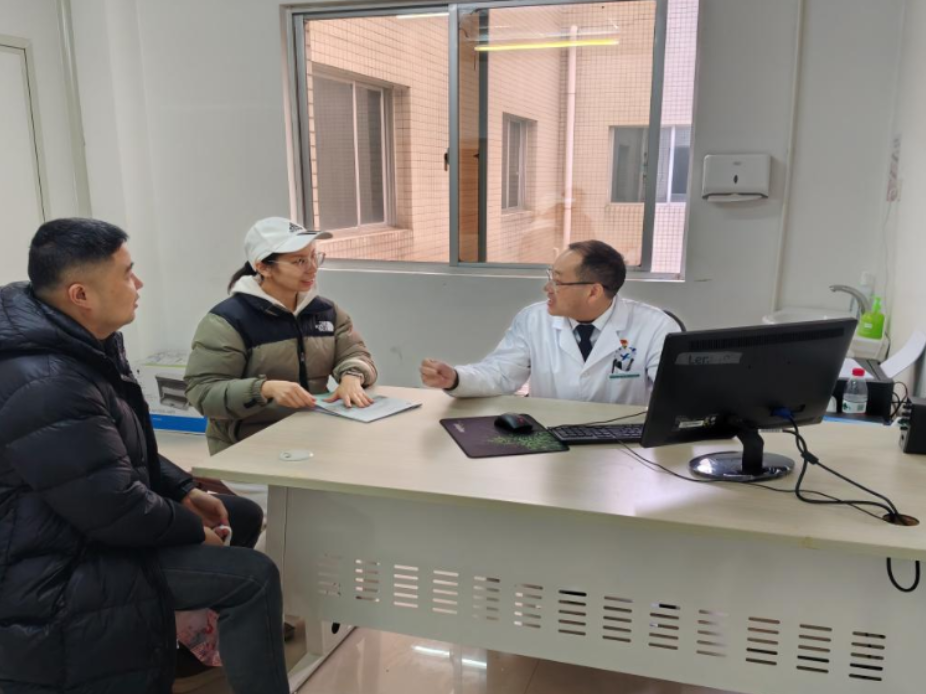  医疗服务提升年丨永州市中心医院开设首个药学门诊 迈向精准用药新时代