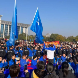 “湘超”冠军永州队空降东安 燃动全城足球热潮