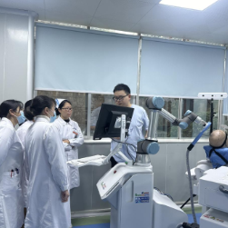 永州市脑机接口诊疗中心成功举办机器人辅助经颅磁刺激高级培训
