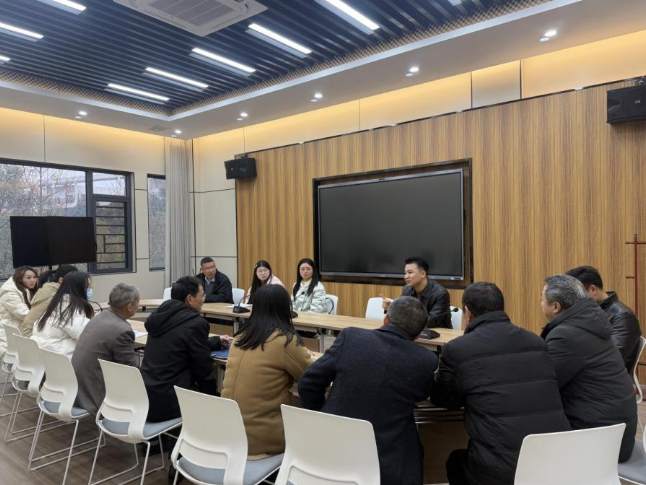 永州四中：研思共进探新径 跨校交流促提升