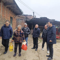 永州一中：驻村帮扶暖人心 春节走访递温情