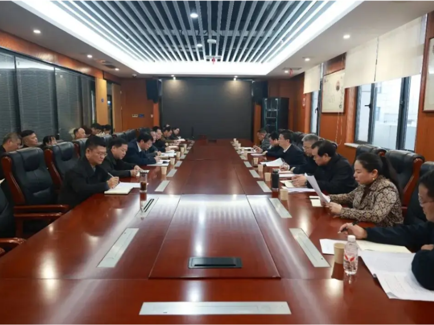 永州丨陈爱林在市公共资源交易中心调研