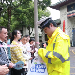 执笔逐梦 藏蓝相伴——永州公安全程守护高考第二天