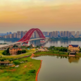组图︱当中国红遇见薰衣草紫  在株洲见证硬核城市的温柔蜕变