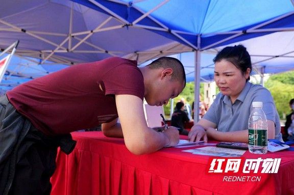b1e6c0fdc94e408090a1c87216a889cc.marked.jpg