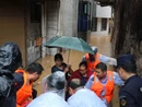 红视频｜龙山公安闻汛而动 坚守抢险一线