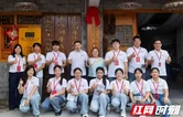 湘西职院旅游管理学院深入十八洞片区苗绣基地开展英语辅导志愿服务