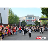 视频丨最后一科收卷铃响,青春翻页不散场!