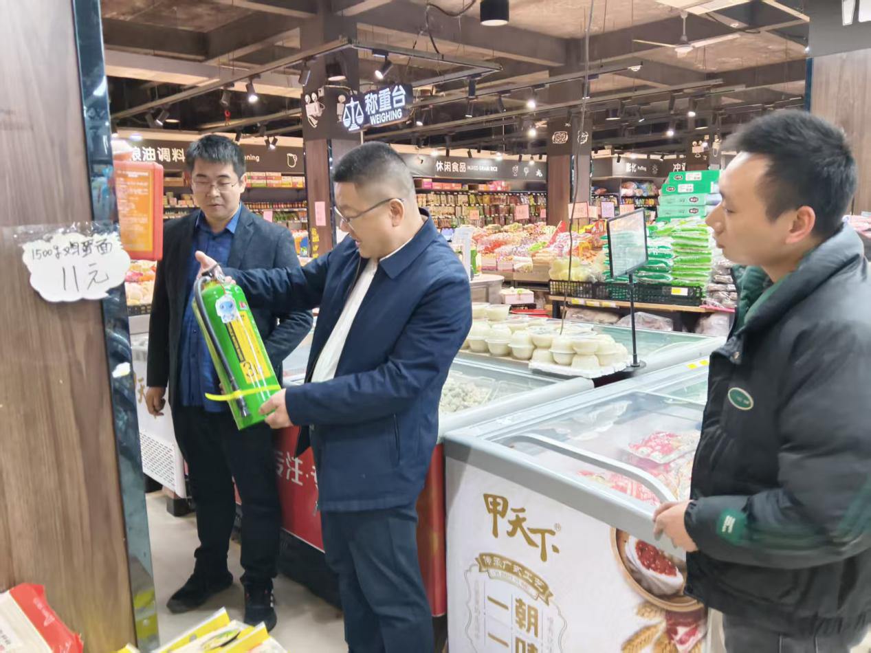 临武人大调研组到楚江镇开展安全生产调研