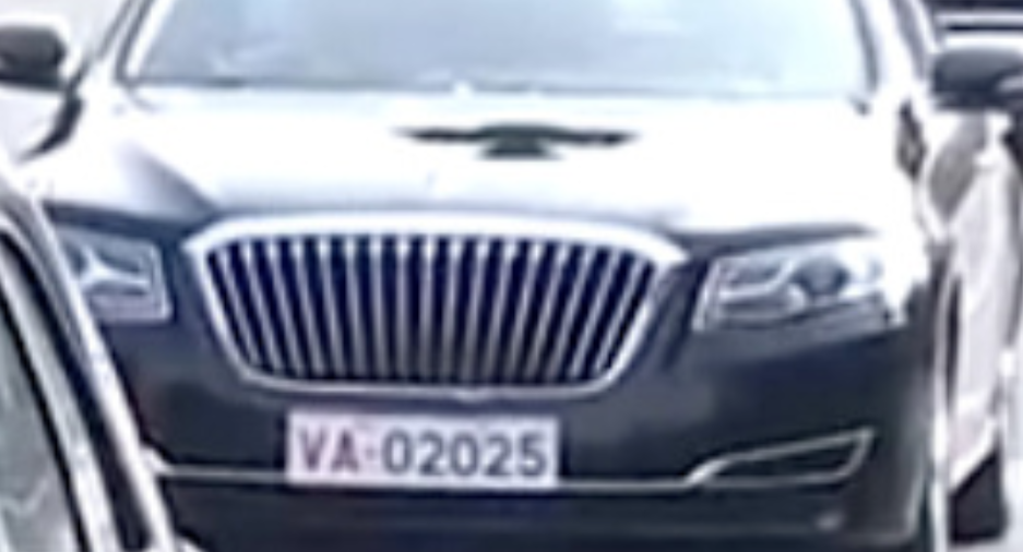 这一细节全网刷屏！阅兵车牌号是1945和2025