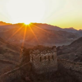 好评中国丨涓滴梦想汇成时代江河:读懂新年贺词里的奋进中国