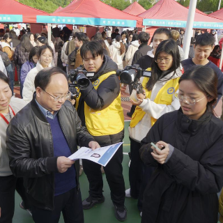湖南大众传媒职院校园双选会打造就业服务新生态
