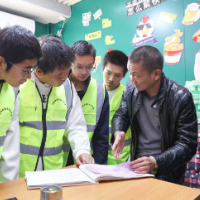 打造劳动育人“实景课堂” 湖南农大组织学生志愿者深度参与红旗市场综合治理