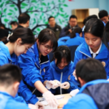 长沙这所中学开放日“蒸”有味