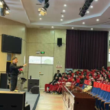 “名家进校园”活动走进石门四中 一堂“破圈”的国学互动课