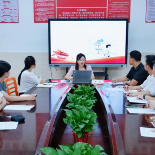湖南信息学院艺术学院：一堂专题党课，为毕业生党员送上特殊“告别礼”
