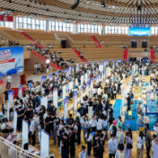 湖南信息学院举办2026届毕业生春季供需见面会暨访企拓岗专场双选会