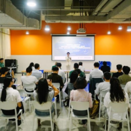 让“青年创业梦”落地生根 10个“好苗子”加入“马驹计划”