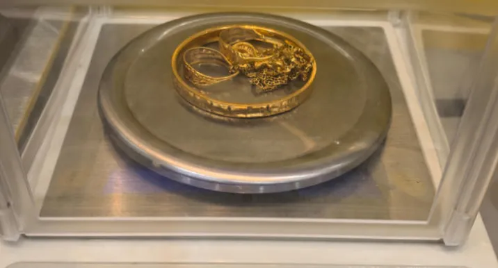 视频丨26克金饰能卖多少钱？记者实地探访回收全流程