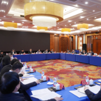 两会现场丨科技界别讨论热词：人工智能、人形机器人、未来产业