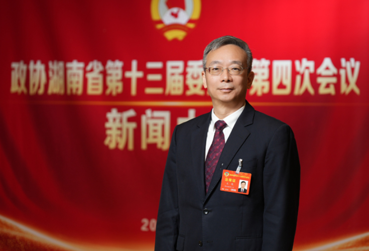 两会好声音丨文弢：加快制定普惠型科技保险实施细则 为科技创新构筑风险“防火墙”