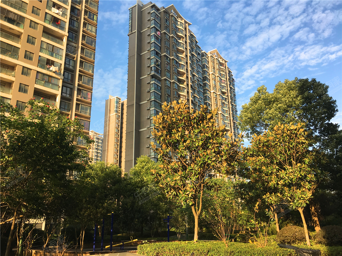 湘江世纪城.jpeg 湘江世纪城.jpeg