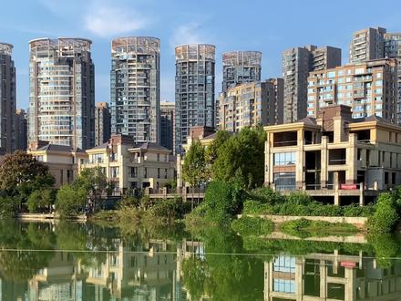 藏珑湖上国际花园.jpeg 藏珑湖上国际花园.jpeg