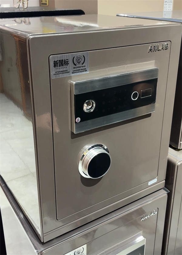 第四款.png 第四款.png