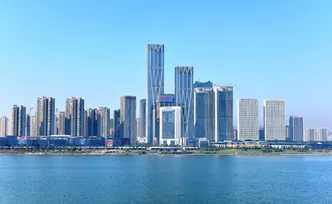 视频丨物业“管理”退场“服务”上门，这场更名引发的热议你怎么看？