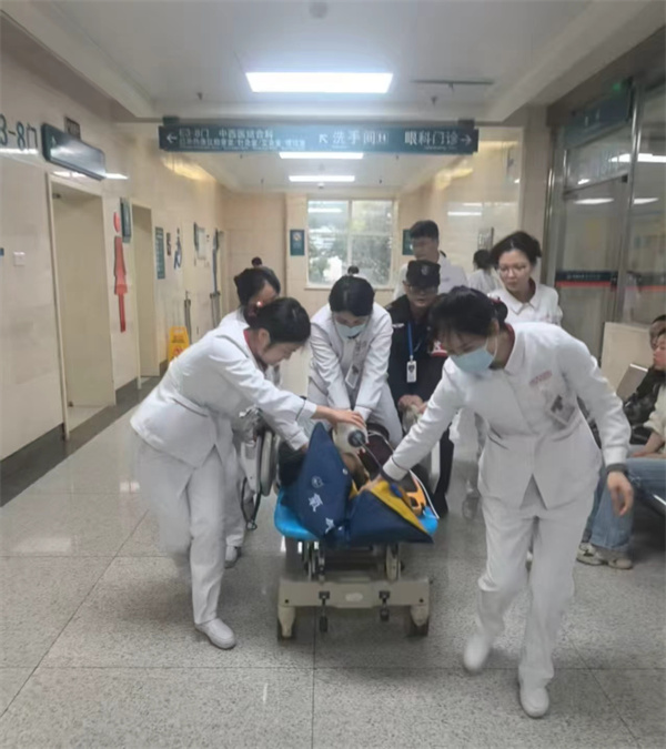 湘雅医院.jpg 湘雅医院.jpg