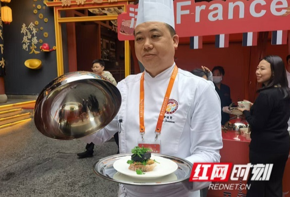 当臭豆腐遇上鹅肝 “中法大餐”长沙演绎“奇妙之味”