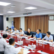 毛万春在湖南航天医院调研