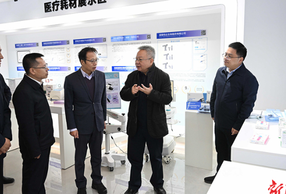 沈晓明调研湘潭市经济社会发展情况