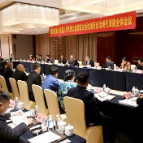 毛万春参加湘西州代表团审议